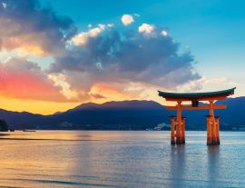 Lais Puzzle - Großes schwimmendes Tor (O-Torii) in Miyajima, Japan - 1.000 Teile