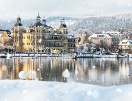 Lais Puzzle - Velden, Schloss am Wörthersee, Wintermärchen in Kärnten, Österreich - 1.000 Teile