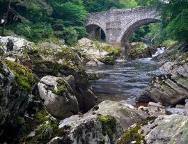 Lais Puzzle - Brücke von Feugh über die Falls of Feugh bei Banchory in Aberdeenshire Schottland - 1.000 Teile