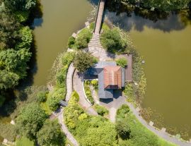 Lais Puzzle - Sicht von oben auf die alte japanische Pagode auf dem Gartenfestgelände, Ebbw Vale, Wales - 1.000 Teile