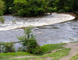 Lais Puzzle - Die Horseshoe Wasserfälle, Wales - 1.000 Teile