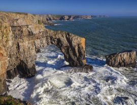 Lais Puzzle - Die Green Bridge in Castlemartin, Pembrokeshire, Wales - 1.000 Teile