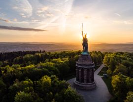 Lais Puzzle - Hermannsdenkmal bei Sonnenaufgang, Detmold - 1.000 Teile