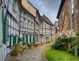 Lais Puzzle - Fachwerkhäuser in der Altstadt von Hattingen - 1.000 Teile