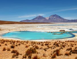 Lais Puzzle - Wunderschöne Landschaft der heißen Quellen Polloquere, in Salt Surire, Isluga Volcano National Park, mehr als 4000 Meter entfernt, Chile - 1.000 Teile