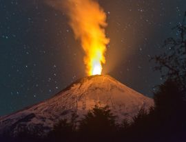 Lais Puzzle - Strombolianische Ausbrüche des Vulkans Villarrica - 1.000 Teile