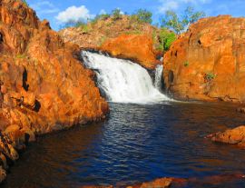 Lais Puzzle - Schöner Wasserfall Edith Falls mit roten Felsen im Northern Territory, Australien in der Nähe von Pine Creek - 1.000 Teile