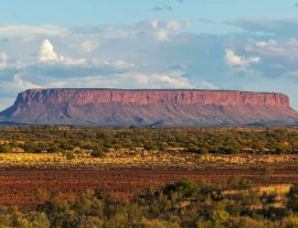 Lais Puzzle - Nahaufnahme von Mount Conner im Northern Territory, Australien, bei Sonnenuntergang - 1.000 Teile