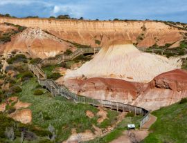 Lais Puzzle - Die ikonischen Felsformationen und der Boardwalk am Sugarloaf Rock Hallett Cove South Australia - 1.000 Teile