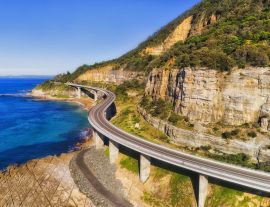 Lais Puzzle - Sea Cliff Bridge und Lawrence Hargrave Drive Bridge führen über die Klippen von Illawarra in der nördlichen Illawarra-Region von New South Wales, Australien - 1.000 Teile