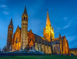 Lais Puzzle - Bendigo, Victoria, Australien - Sacred Heart Cathedral bei Nacht - 1.000 Teile