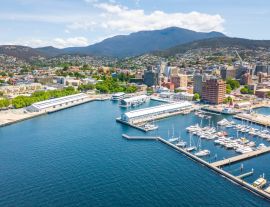 Lais Puzzle - Eine Luftaufnahme des Constitution Dock in Hobart, Tasmanien, Australien an einem sonnigen Tag - 1.000 Teile