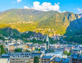 Lais Puzzle - Luftaufnahme von Andorra la Vella - 1.000 Teile