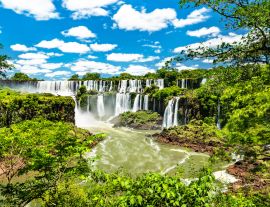 Lais Puzzle - Blick aus dem Dschungel auf die Iguazu-Fälle, den größten Wasserfall der Welt. UNESCO-Welterbe in Brasilien und Argentinien - 1.000 Teile