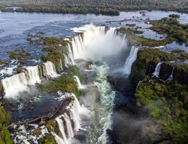 Lais Puzzle - Die Iguassu-Wasserfälle aus dem Hubschrauber, eines der sieben Naturwunder der Welt. Foz do Iguaçu, Paraná, Brasilien - 1.000 Teile