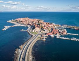 Lais Puzzle - Gesamtansicht von Nessebar, der alten Stadt an der bulgarischen Schwarzmeerküste. Panoramablick aus der Vogelperspektive - 1.000 Teile