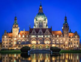 Lais Puzzle - Neues Rathaus von Hannover zur blauen Stunde - 1.000 Teile