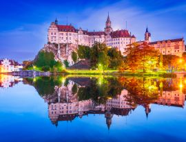 Lais Puzzle - Sigmaringen, Deutschland. Baden-Württemberg und königliches Schloss Sigmaringen auf dem Felsen über dem Donauufer - 1.000 Teile