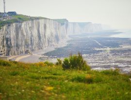 Lais Puzzle - Blick auf die weißen Klippen von Ault, einem kleinen Fischerdorf in der Normandie, Frankreich - 1.000 Teile