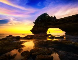 Lais Puzzle - Meereslandschaft am Tanah-Lot-Tempel und Sonnenuntergang auf Bali, Indonesien - 1.000 Teile