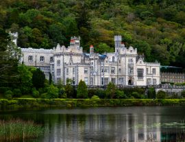 Lais Puzzle - Das Kloster Kylemore Abbey in Irland - 1.000 Teile