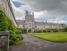 Lais Puzzle - Long Hall und Uhrenturm des University College Cork, Irland - 1.000 Teile