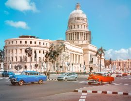 Lais Puzzle - Oldtimer in Havanna neben dem Capitol-Gebäude - 1.000 Teile