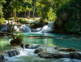 Lais Puzzle - Türkisfarbenes Wasser des Kuang Si-Wasserfalls, Luang Prabang, Laos. Tropischer Regenwald - 1.000 Teile