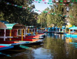 Lais Puzzle - Boote auf den Gewässern von Xochimilco in Mexiko-Stadt - 1.000 Teile