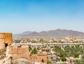 Lais Puzzle - Stadt Nakhal in der Region Al Batinah in Oman. Sie liegt etwa 120 km westlich von Muscat, der Hauptstadt des Omans. - 1.000 Teile