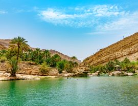 Lais Puzzle - Wadi Bani Khalid im Oman. Es liegt etwa 203 km von Muscat und 120 km von Sur entfernt. - 1.000 Teile