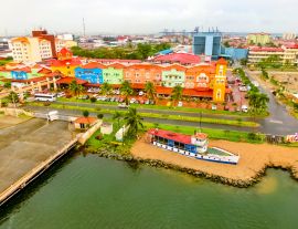 Lais Puzzle - Colon ist ein Seehafen an der Karibikküste von Panama - 1.000 Teile