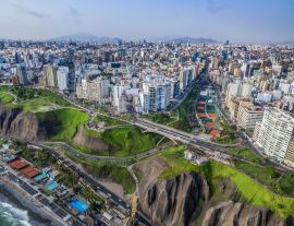 Lais Puzzle - Panoramablick auf die Stadt Miraflores und die Stadt Lima im Hintergrund - 1.000 Teile