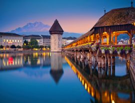 Lais Puzzle - Luzern. Bild von Luzern, Schweiz während der blauen Stunde der Dämmerung - 1.000 Teile