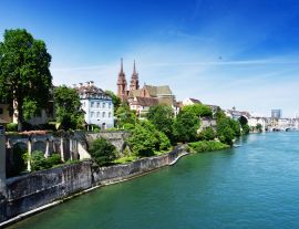 Lais Puzzle - Traditionelles Münstergebäude in Basel, Schweiz - 1.000 Teile