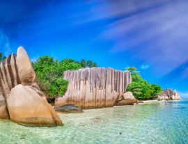 Lais Puzzle - Erstaunlicher Panoramablick auf die Anse Source Argent vom Meer aus. La Digue, Seychellen - 1.000 Teile