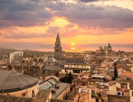 Lais Puzzle - Sonnenuntergang über den Dächern der mittelalterlichen Stadt Toledo in Castilla La Mancha, Spanien - 1.000 Teile