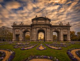 Lais Puzzle - Die Puerta de Alcala in Madrid - 1.000 Teile