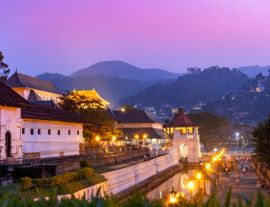 Lais Puzzle - Tempel der heiligen Zahnreliquie (Dalada Maligawa) bei Sonnenuntergang, Kandy, Sri Lanka - 1.000 Teile