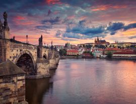 Lais Puzzle - Prag. Bild von Prag, der Hauptstadt der Tschechischen Republik, während eines wunderschönen Sonnenuntergangs - 1.000 Teile