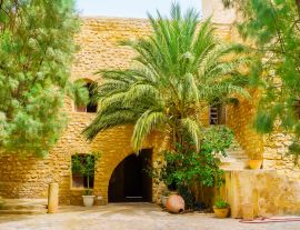 Lais Puzzle - Der Innenhof der Zitadelle, Hammamet, Tunesien - 1.000 Teile