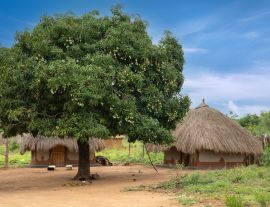 Lais Puzzle - Dorf, Uganda, Ostafrika - 1.000 Teile