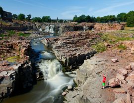 Lais Puzzle - Ansichten von Falls Park, Sioux Falls, South Dakota - 1.000 Teile