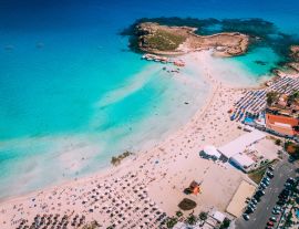 Lais Puzzle - Luftaufnahme des schönen Nissi-Strandes in Ayia Napa - 1.000 Teile