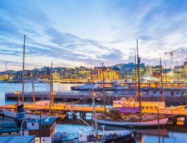 Lais Puzzle - Oslo Stadt, Osloer Hafen mit Booten und Yachten in der Dämmerung in Norwegen - 1.000 Teile
