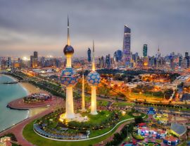 Lais Puzzle - Kuwait Tower City Skyline leuchtet bei Nacht - 1.000 Teile