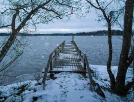 Lais Puzzle - Früher Schneefall am Littoinen-See, Finnland - 1.000 Teile