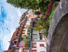 Lais Puzzle - Delsberg, Schweiz: Delsberg ist die Hauptstadt des Schweizer Kantons Jura - 1.000 Teile