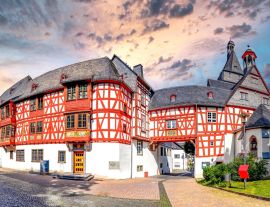 Lais Puzzle - Burg, Bad Camberg, Hessen, Deutschland - 1.000 Teile