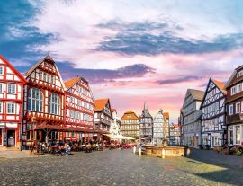 Lais Puzzle - Rathaus, Fritzlar, Hessen, Deutschland - 1.000 Teile